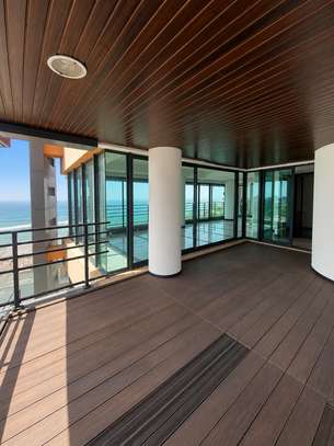 F5 DE 300 M² VUE MER – HABITATION OU BUREAUX – PLATEAU image 10