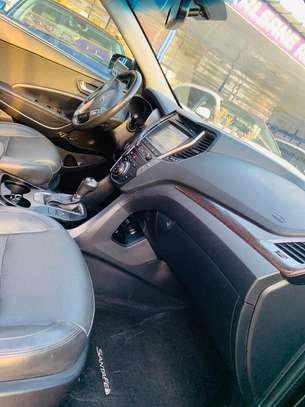 Hyundai santafe 2017 image 5
