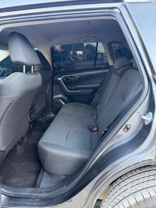 🚗 Toyota RAV4 SE – Année 2021 Automatique image 10