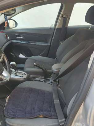 Chevrolet cruz image 8