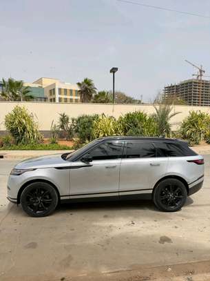 Range rover velar 2022 image 16
