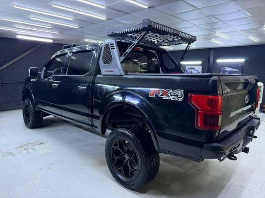 FORD F150 LARIAT image 14