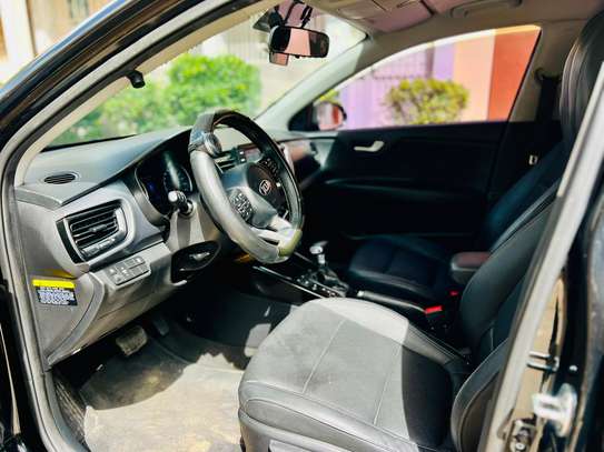 KIA STONIC 2017 image 8