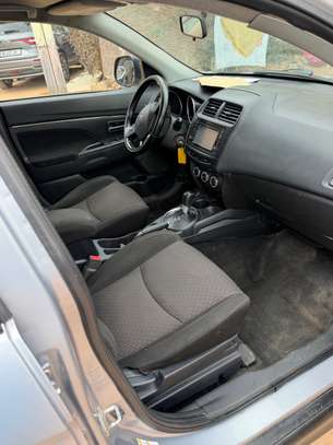 Mitsubishi RVR image 6
