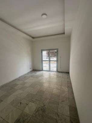 Villa de 8 chambres a louer aux Almadies image 6