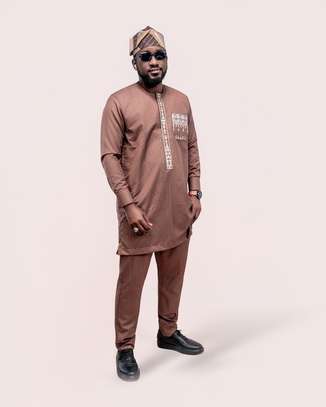 Tenue traditionnelle homme beige clair manches longues image 4