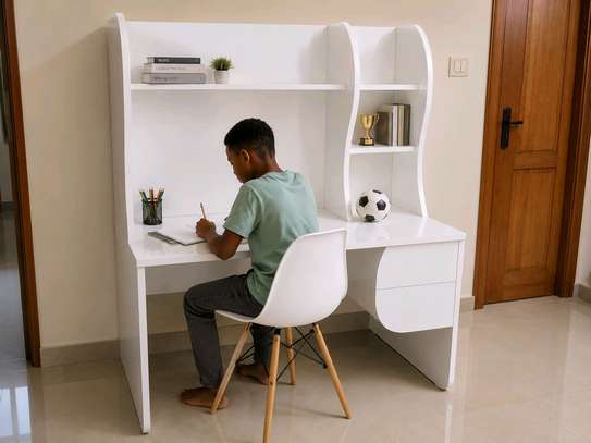 Wanteer Bureau 1.20m tout neuf image 2