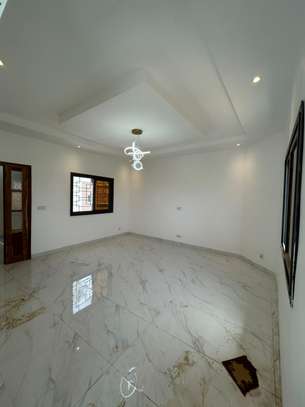 Magnifique appartement de type F4 à louer à Mermoz Batrain image 15