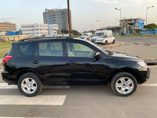 TOYOTA RAV4 2010 image 2