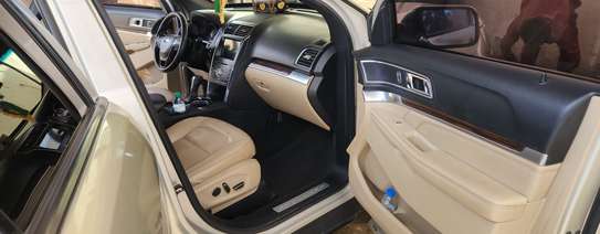 Ford Explorer 2017 image 10