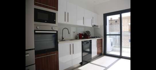 Appartement entièrement meublé à louer image 4