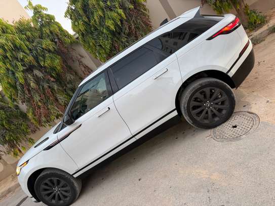 Range Rover velar image 8
