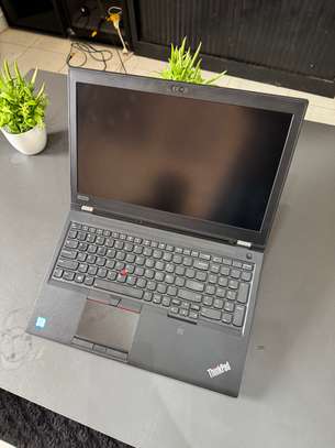 Lenovo p52 / i7 / 32GB ram / ssd 512gb workstation image 7