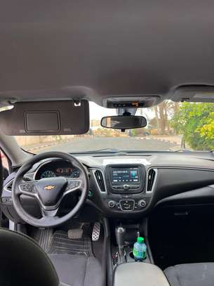 Chevrolet MALIBOU Année : 2016-2017 image 2