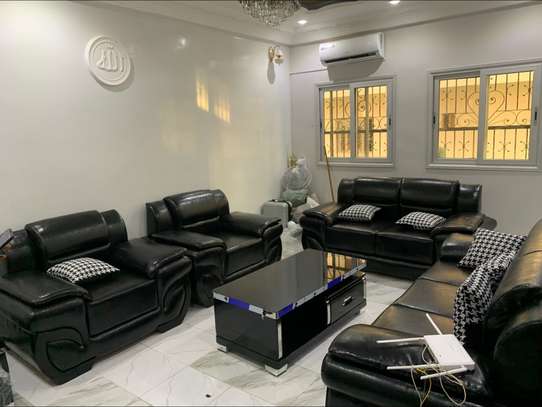 Salon 7 place disponible sur commande image 2