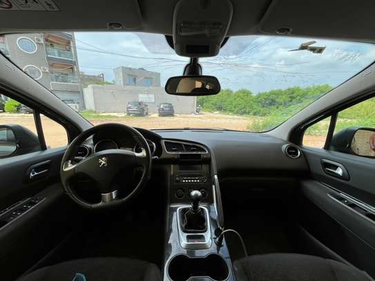 Peugeot 3008 SUV 2016 image 2