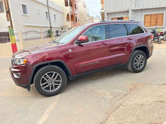 Jeep Grand Cherokee image 5