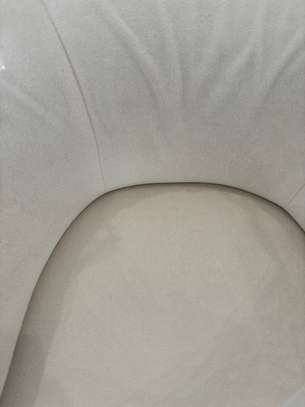 Paire de fauteuils design blanc cassé confort "NEUF" image 3