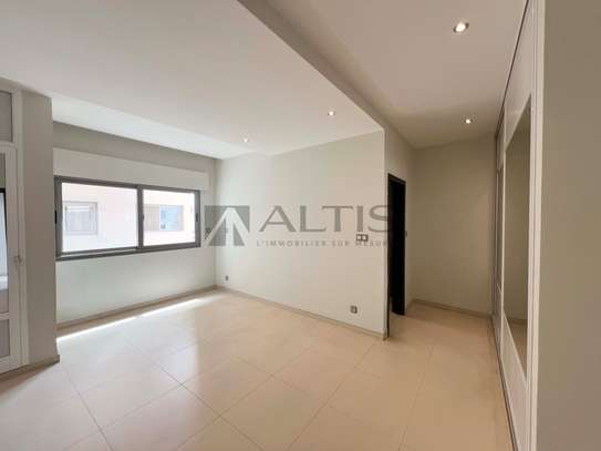 APPARTEMENT F4 À LOUER - MERMOZ image 6