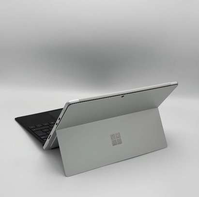 Microsoft Surface Pro 8 i5 12th + Stylet et coque image 7