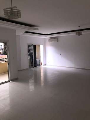 APPARTEMENT A LOUER AUX ALMADIES image 3