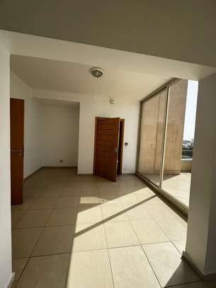 Duplex lumineux avec vue mer usage de bureaux image 7