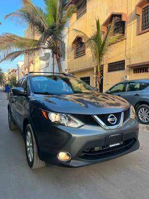 Nissan rogue sv image 4