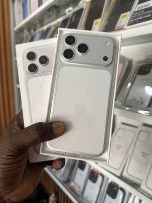 Iphone 17Pro max 256gb Sim physique image 2