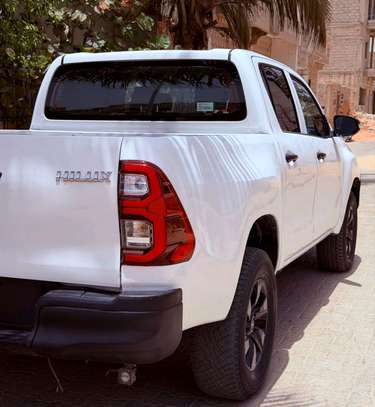 Toyota hilux 2017 manuel diesel image 3