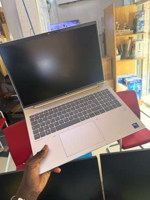 Hp Probook 4 G1i 16 ultra 7 / 32GB / 512 ssd image 2