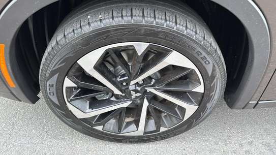 Mitsubishi Outlander image 8