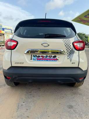 RENAULT QM3 2016 image 8