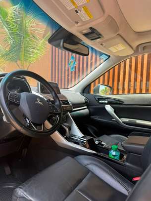 Location MITSUBUTSHI ECLIPSE CROSS image 3