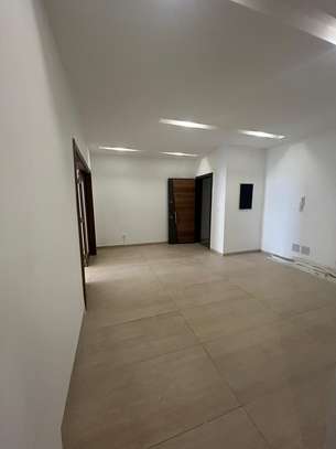Superbe appartement de type F4 à louer image 2