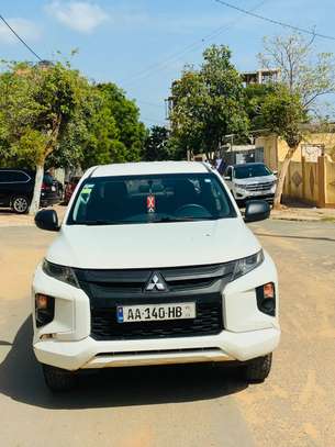 Mitsubishi L200 pick-up double cabine blanc image 2