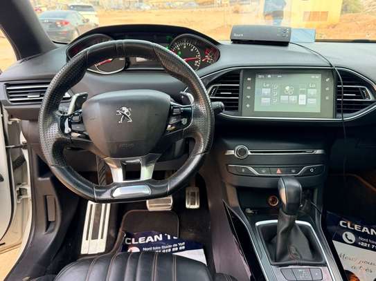 Peugeot 308 gt line image 10