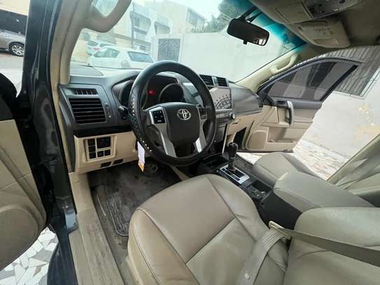 Toyota Prado VX image 6