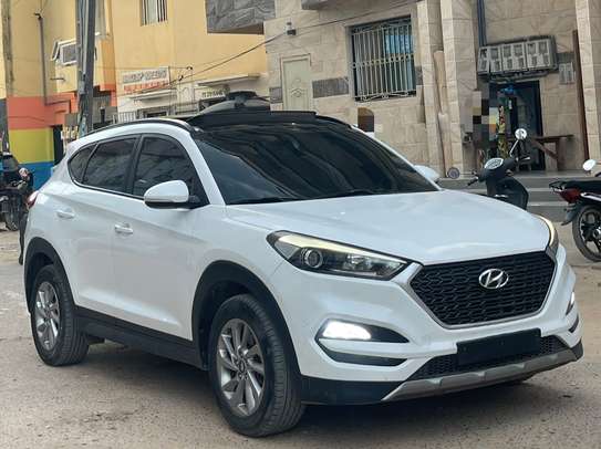 HYUNDAI TUCSON Année :2017 VENANT CORREE image 4