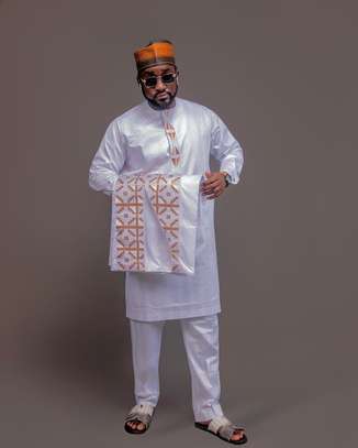 Boubou homme blanc brodé taille unique léger image 3