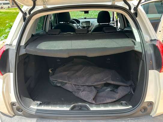 Peugeot 2008 2018 image 8