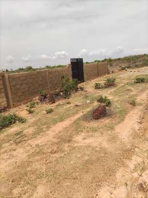 terrain a vendre a yene image 2
