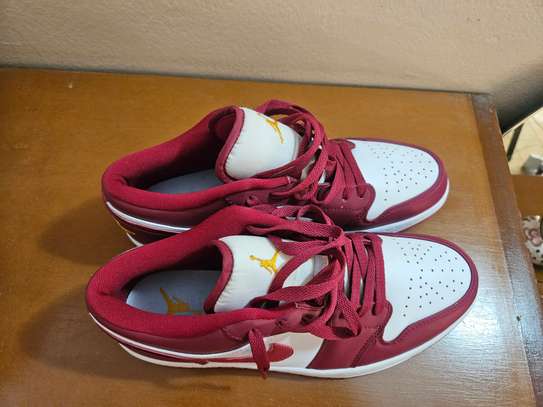 Jordan one low image 2