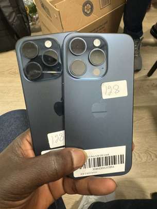 Iphone 14 et 15 pro max a très bas prix 128 giga image 3