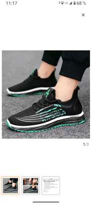 Chaussures homme et femme image 3