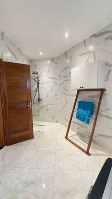 Appartement entièrement meublé à vendre à Liberté 1 image 9