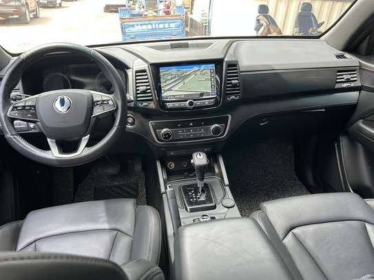 SsangYong Rexton Sports Khan 2.2 image 6