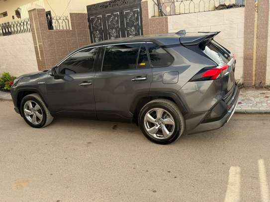 Toyota Rav4 Hybride  Automatique  Essence Année 2020 image 6
