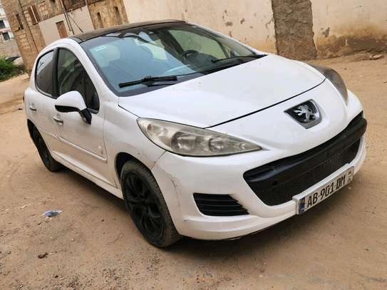Peugeot 207 image 2