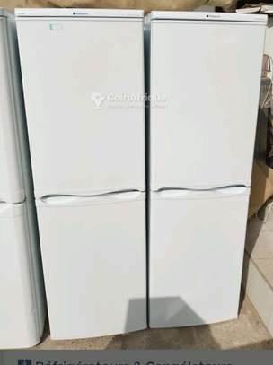 Réfrigérateur combiné blanc 2 portes capacité moyenne image 2
