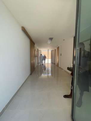 villa de plain-pied pieds dans l’eau Pointe des Almadies image 8